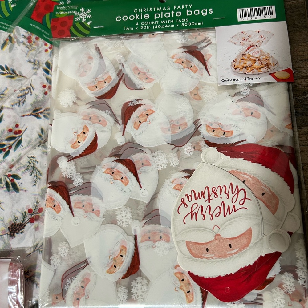 22 Festive  Holiday Christmas Gift Supplies -New Sealed - bags gift card holder - Picture 6 of 10